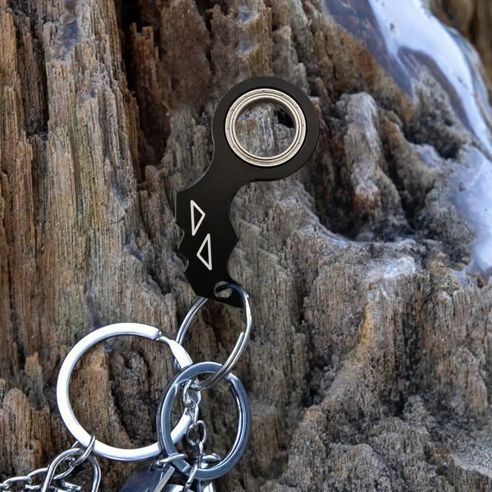 PIVOT™ Multi-Tool Spinner Carabiner